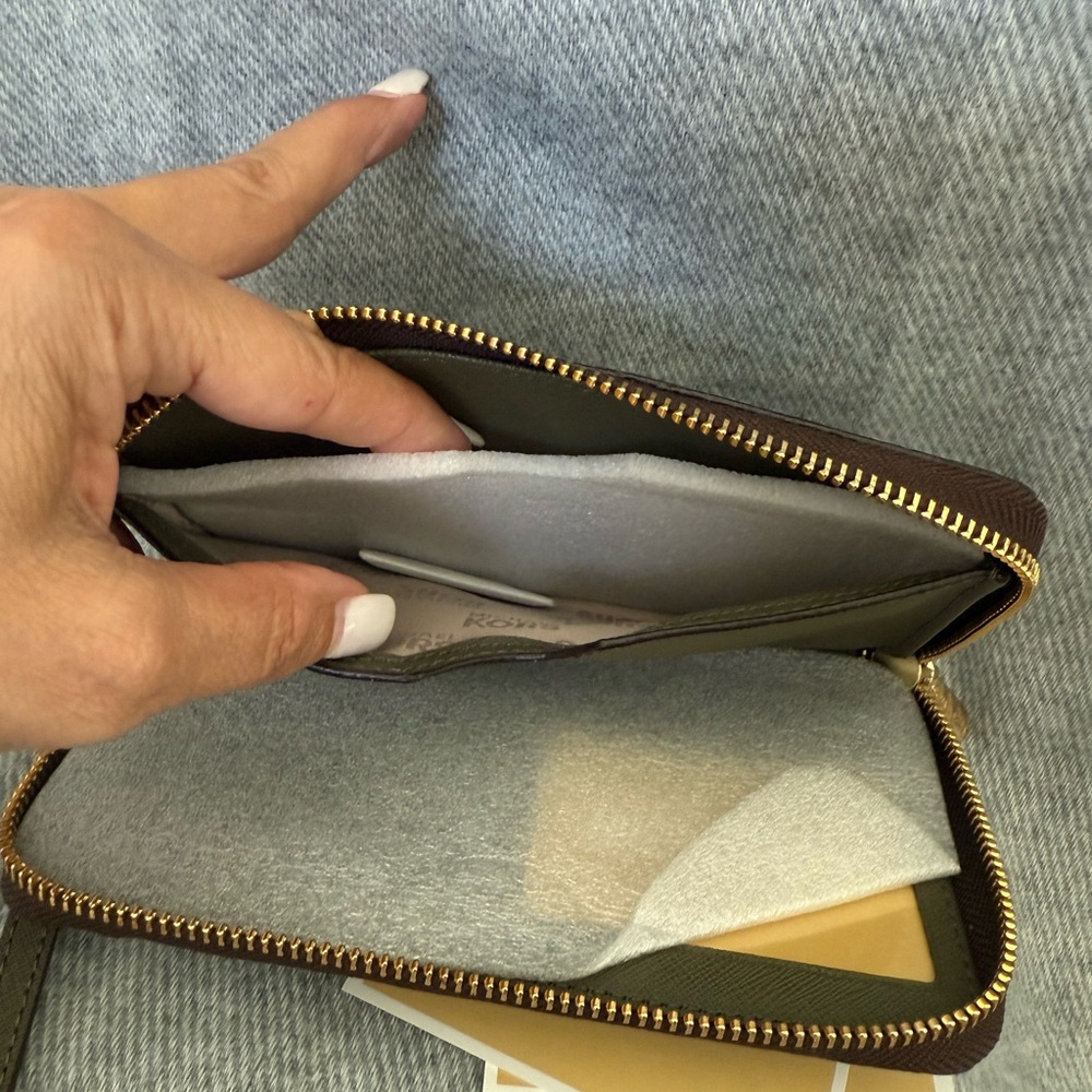 Michael Kors Dark Brown Wallet with Dragonfly Embellishment - Picture 3 of 3